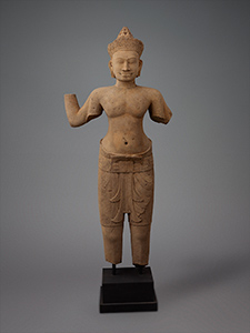 アンコール・ワット様式の神像（ヴィシュヌ・12世紀）